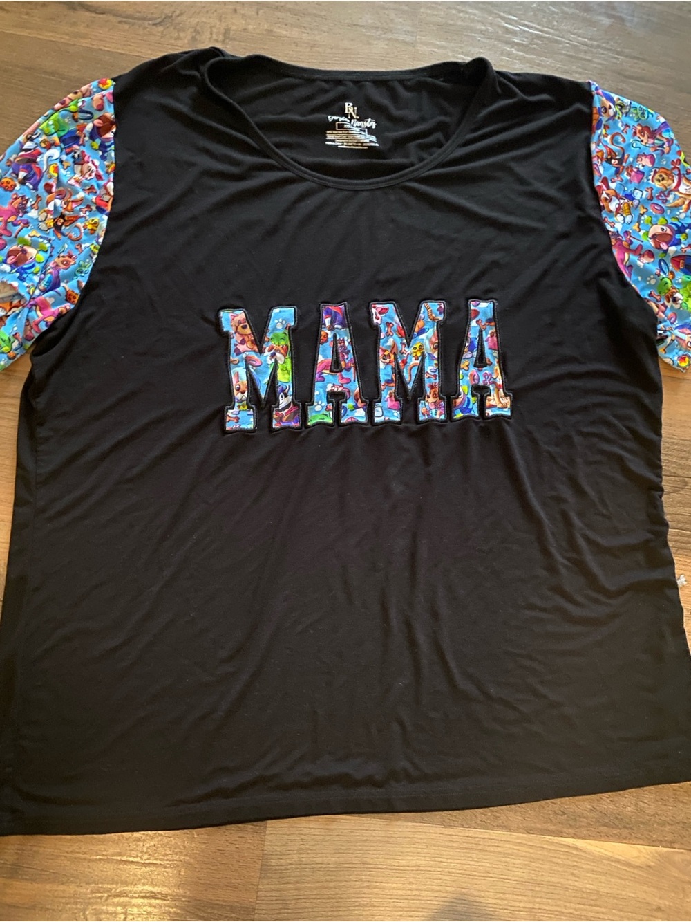 Black "MAMA" Short Sleeve Bamboo 3XL EUC